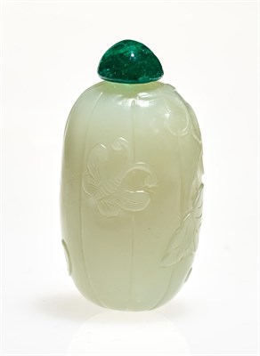 Lot 3 - A Chinese White Jade Melon Snuff Bottle