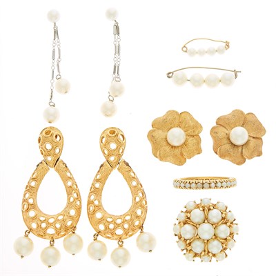 Lot 1243 - Group of Yellow and White Gold and Cultured Pearl Jewelry