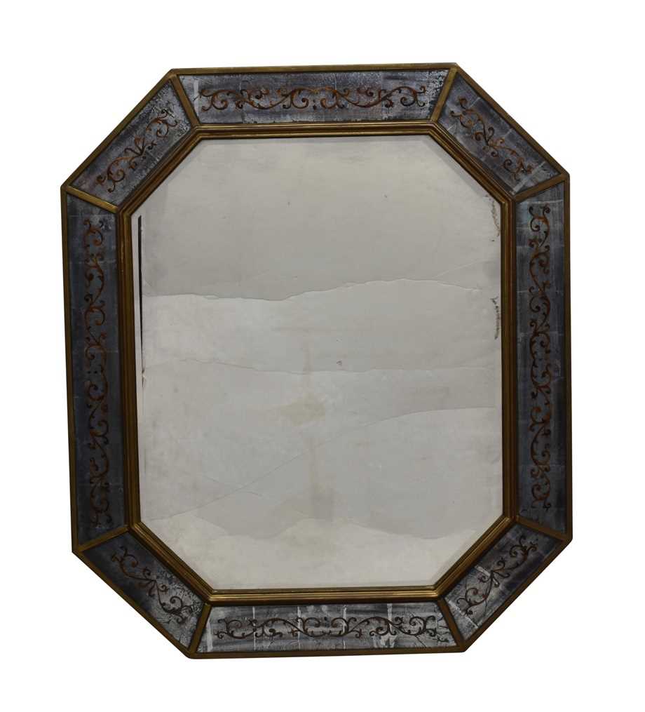 Lot 355 - Venetian Giltwood and Églomisé Border Glass Mirror