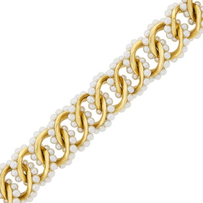 Lot 142 - Seaman Schepps Gold and Cultured Pearl Curb Link Bracelet