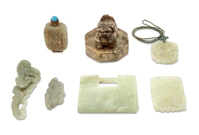 Lot 23 - Group of Chinese Hardstone Carvings