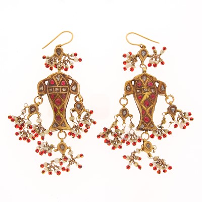 Lot 2100 - Pair of Indian Gold, Foil-Backed Gem-Set and Diamond, Glass and Seed Pearl Fish Pendant-Earrings