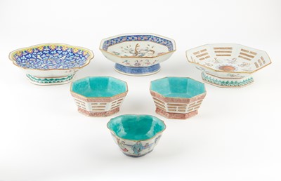 Lot 170 - A Group of Chinese Enameled Porcelain Articles