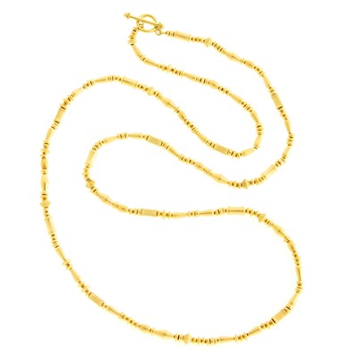 Lot 1187 - Long Gold Chain Necklace