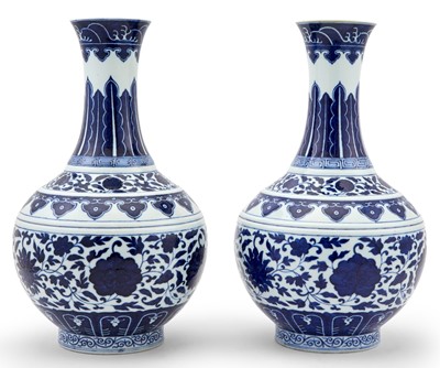 Lot 411 - A Pair of Chinese Blue and White Porcelain Vases