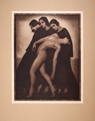 Lot 3022 - Rudolf Koppitz's famed Bewegungs Studie