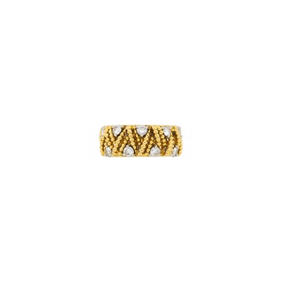 Lot 79 - Oscar Heyman & Brothers Gold, Platinum and Diamond Band Ring