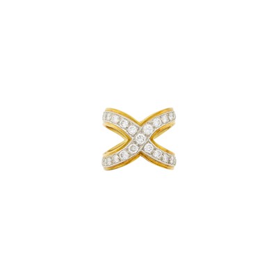 Lot 1025 - Gold, Platinum and Diamond 'X' Ring