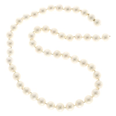 Lot 1262 - Cultured Pearl Strand