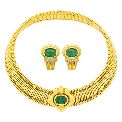 Lot 92 - Gold and Green Stone Intaglio Necklace and Pair of Earclips