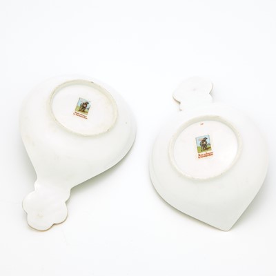 Lot 116 - Pair of Russian Porcelain Kovshi