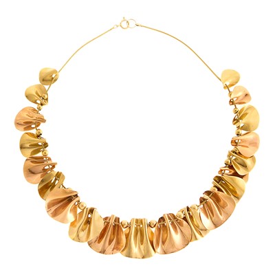 Lot 1134 - Two-Color Gold Necklace