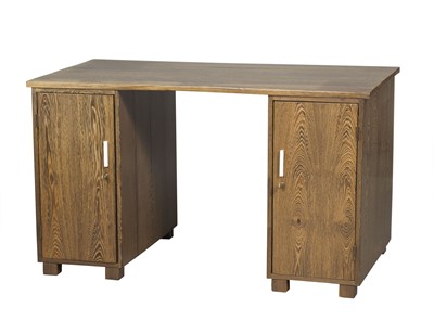 Lot 662 - Art Deco Style Oak Desk