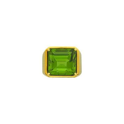 Lot 9 - Tiffany & Co., Paloma Picasso Gold and Peridot Dome Ring