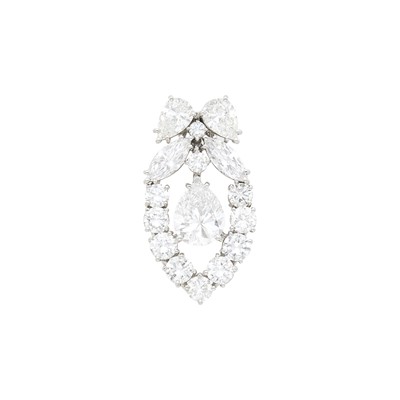 Lot 262 - Platinum and Diamond Pendant