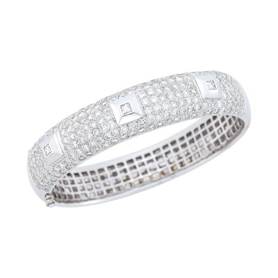 Lot 110 - White Gold and Diamond Bangle Bracelet