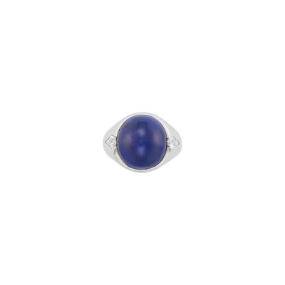 Lot 46 - Gentleman's Platinum, Star Sapphire and Diamond Gypsy Ring