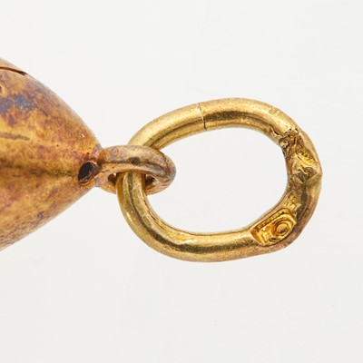 Lot 85 - Russian Gem-Set Gold Egg Pendant