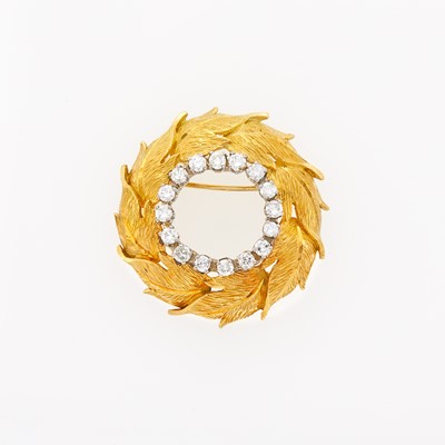 Lot 1223 - Gold and Diamond Wreath Pendant-Brooch