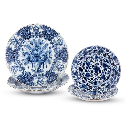 Lot 306 - Pairs of Dutch Delft Blue and White Chargers