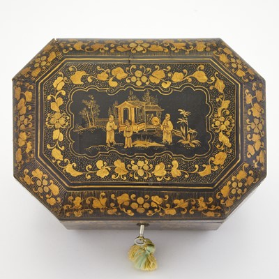 Lot 313 - Chinese Gilt Decorated Black Lacquer Box