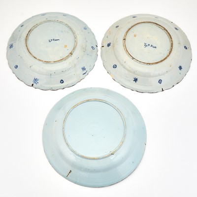 Lot 380 - Pair of Dutch Delft Blue and White Chargers