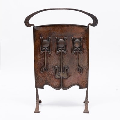 Lot 517 - Glasgow School Arts & Crafts Wrought Iron and Copper Firescreen