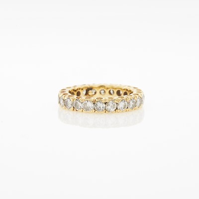 Lot 2178 - Gold and Diamond Band Ring