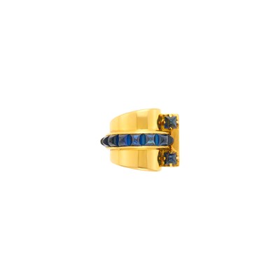 Lot 1079 - Gold and Cabochon Sapphire Ring