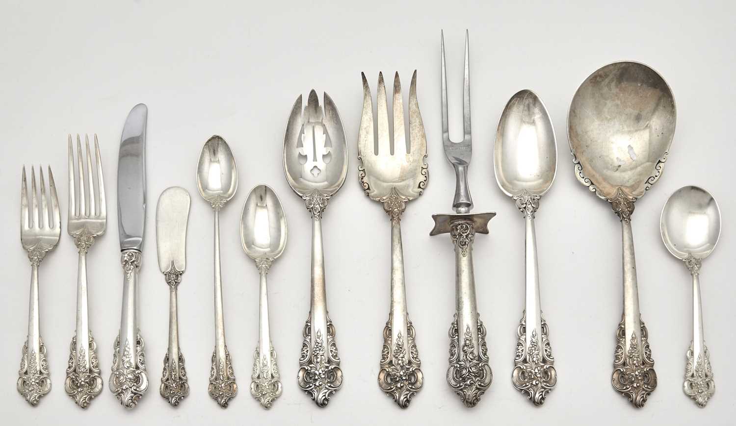 Lot 128 - Wallace Sterling Silver "Grand Baroque" Pattern Flatware Service