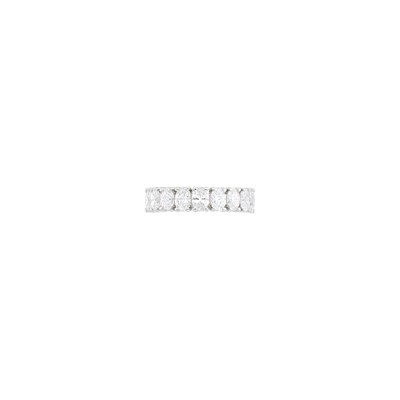 Lot 93 - Harry Winston White Gold and Diamond Band Ring