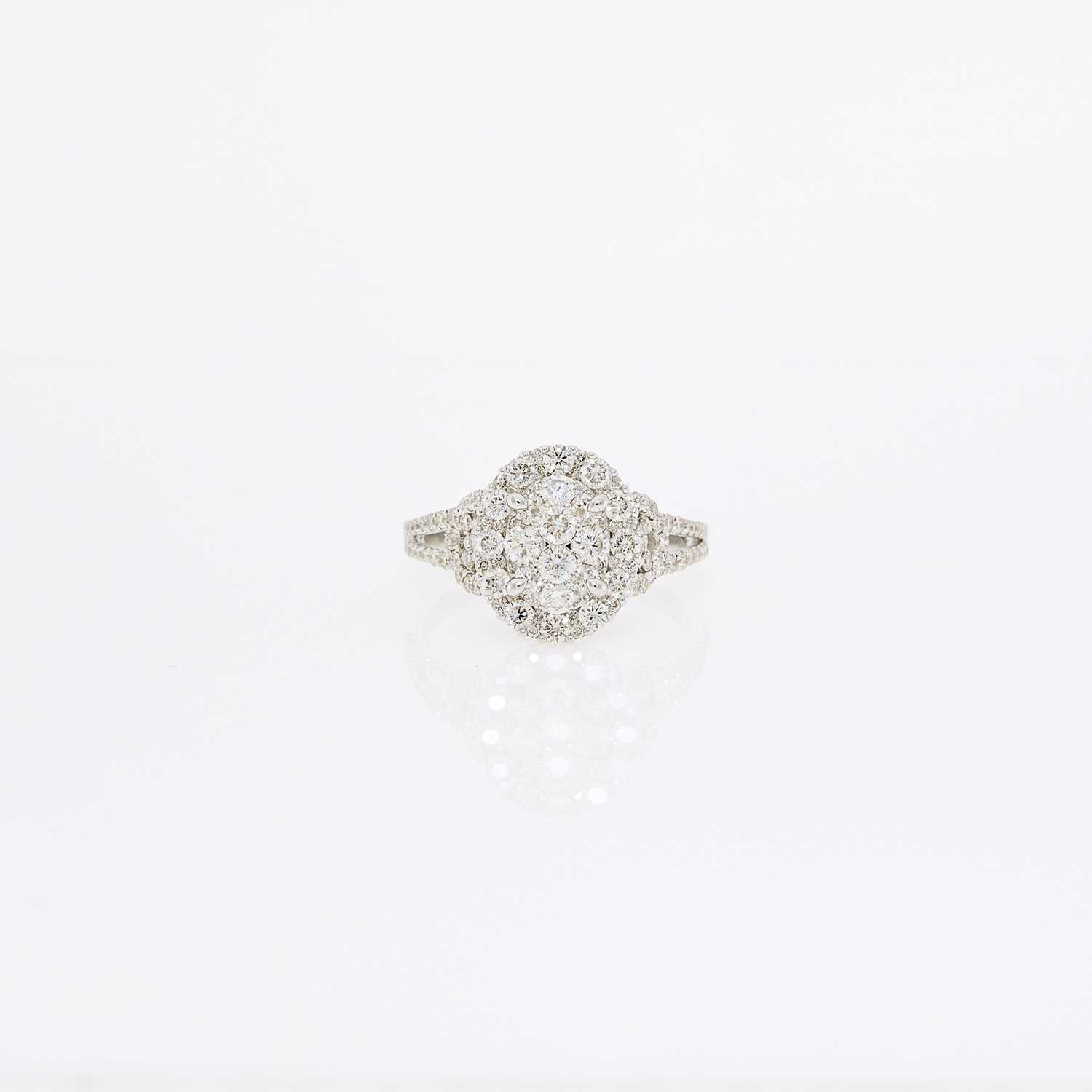 Lot 1189 - White Gold and Diamond Ring