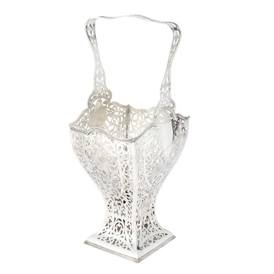 Lot 202 - International Silver Co. Sterling Silver Bridal Basket