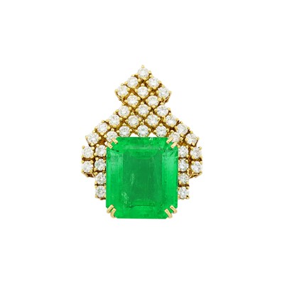 Lot 20 - Gold, Emerald and Diamond Pendant