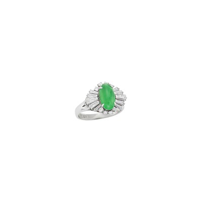 Lot 76 - Platinum, Jade and Diamond Ring