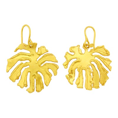 Lot 35 - Jean Mahie Pair of High Karat Gold 'Monstera Leaf' Earrings