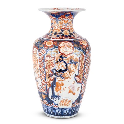 Lot 280 - Japanese Imari Porcelain Vase