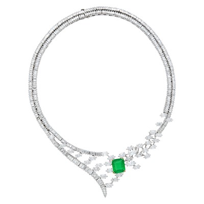Lot 286 - Platinum, Emerald and Diamond Necklace
