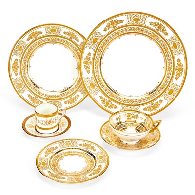 Lot 189 - Minton Gilt Decorated Porcelain Dessert Service