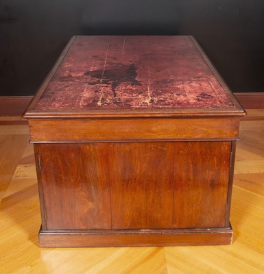 Lot 218 - Victorian Mahogany Pedestal Desk