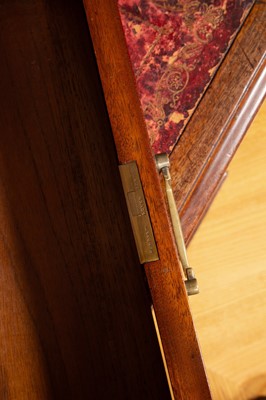 Lot 218 - Victorian Mahogany Pedestal Desk