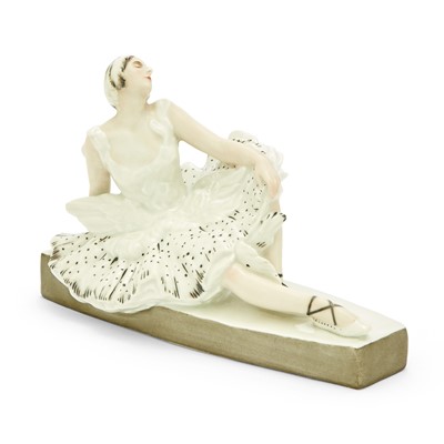 Lot 127 - Soviet Porcelain Figure of Anna Pavlova