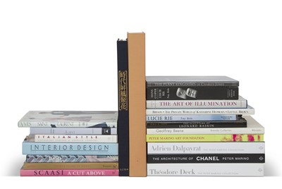 Lot 666 - A collection of books on the arts and design