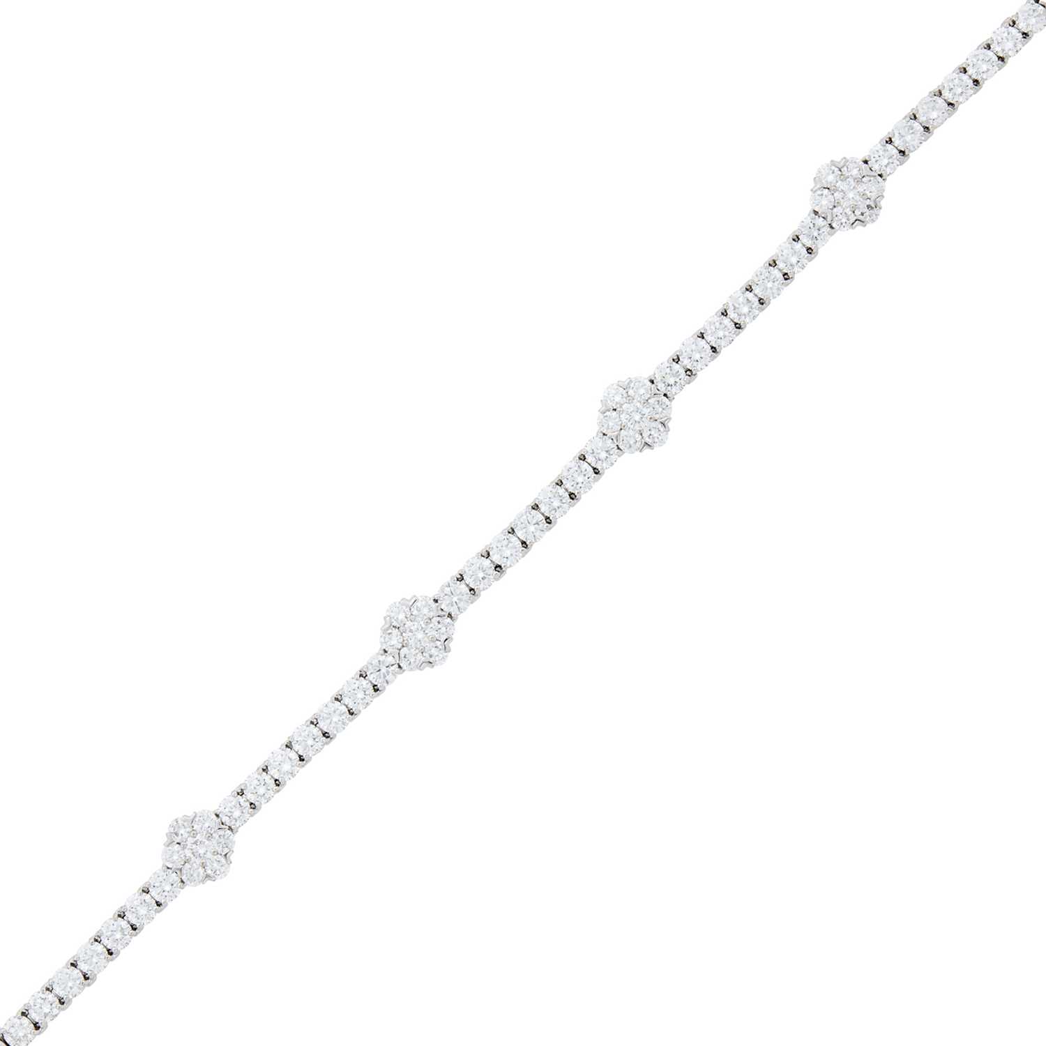 Lot 133 - Van Cleef & Arpels White Gold and Diamond 'Snowflake' Bracelet