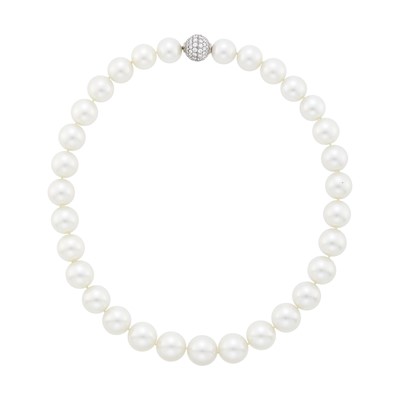 Lot 270 - South Sea Cultured Pearl Necklace with White Gold and Diamond Ball Clasp