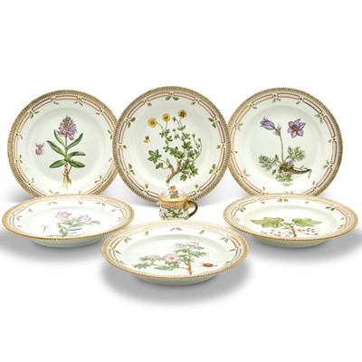 Lot 27 - Set of Six Royal Copenhagen "Flora Danica" Pattern Porcelain Dinner Plates and a Mustard Pot