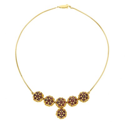 Lot 1097 - Gold and Garnet Necklace