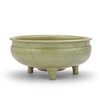 Lot 165 - A Chinese Longquan Celadon Censer