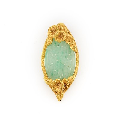 Lot 1064 - Gold and Carved Jade Pendant