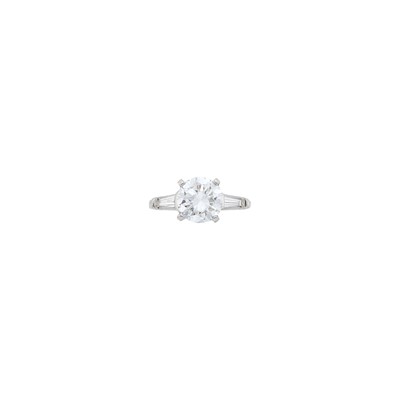 Lot 69 - Platinum and Diamond Ring